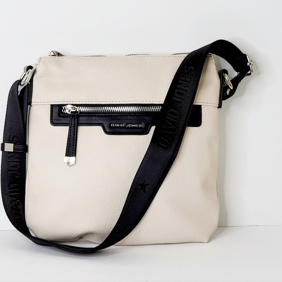 David Jones Women's Leather Cream Messenger Crossbody Bag - Picture 2 of 7